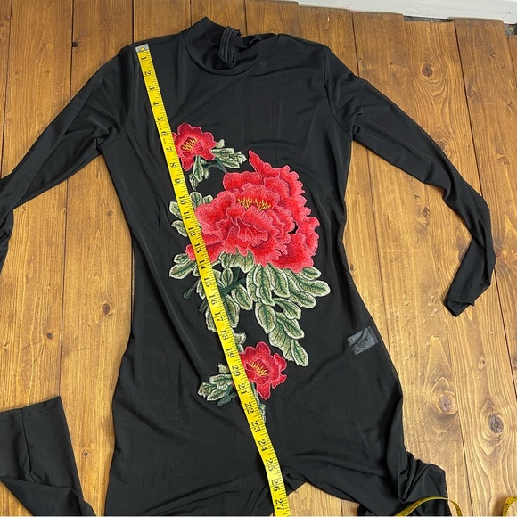 Cleo black mesh jumpsuit with floral embroidery patch size medium - Picture 6 of 7
